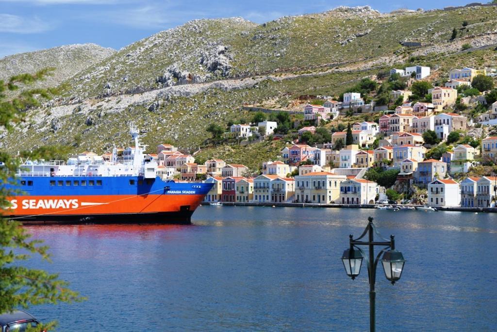 Symi Blue Port Apartment Экстерьер фото