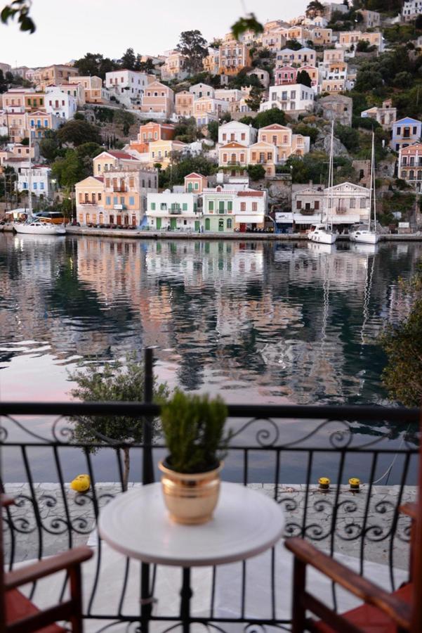 Symi Blue Port Apartment Экстерьер фото